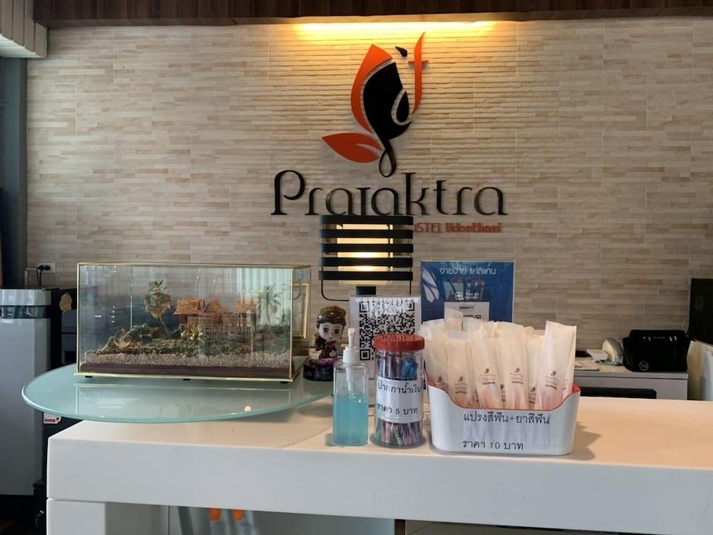Prajaktra City Hostel Удон-Тхани Экстерьер фото