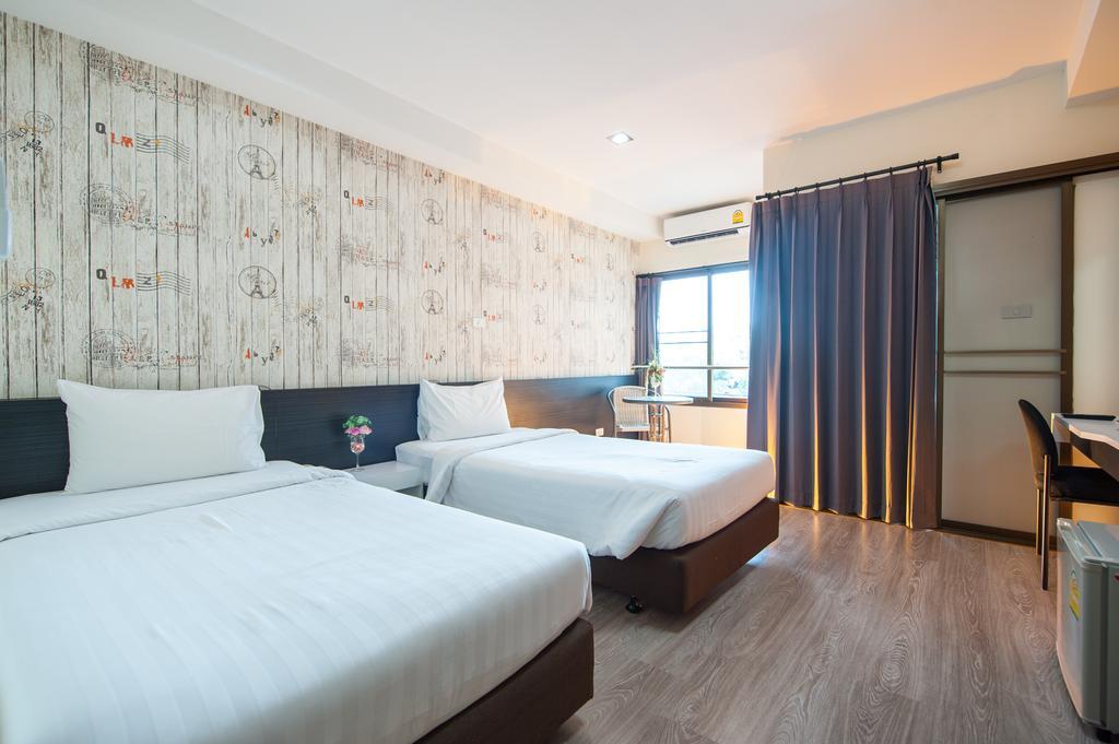 Prajaktra City Hostel Удон-Тхани Экстерьер фото