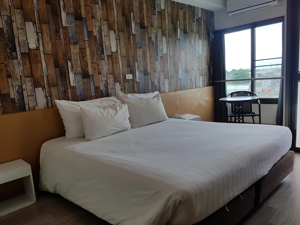Prajaktra City Hostel Удон-Тхани Экстерьер фото
