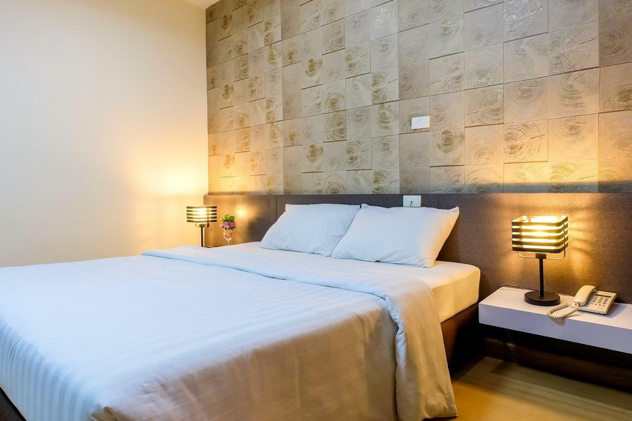 Prajaktra City Hostel Удон-Тхани Экстерьер фото